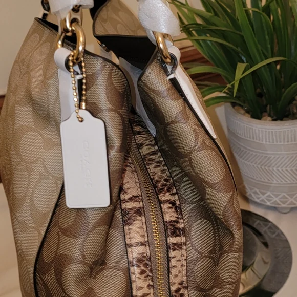 💕 Coach Edie Shoulderbag 💕 - Picture 3 of 7